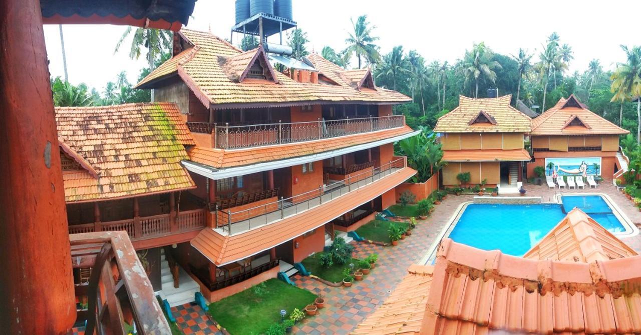 Nikhil Ayurvedic Heritage Hotel Varkala Exterior foto