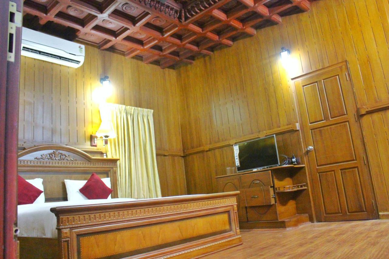 Nikhil Ayurvedic Heritage Hotel Varkala Exterior foto
